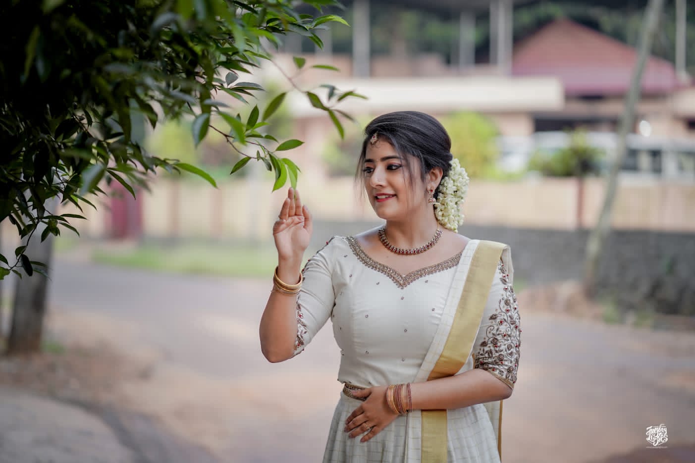 NEW AGE BEAUTY PARLOUR KOTTAYAM